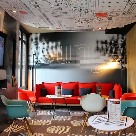 Ibis Centre Grand Palais 3*